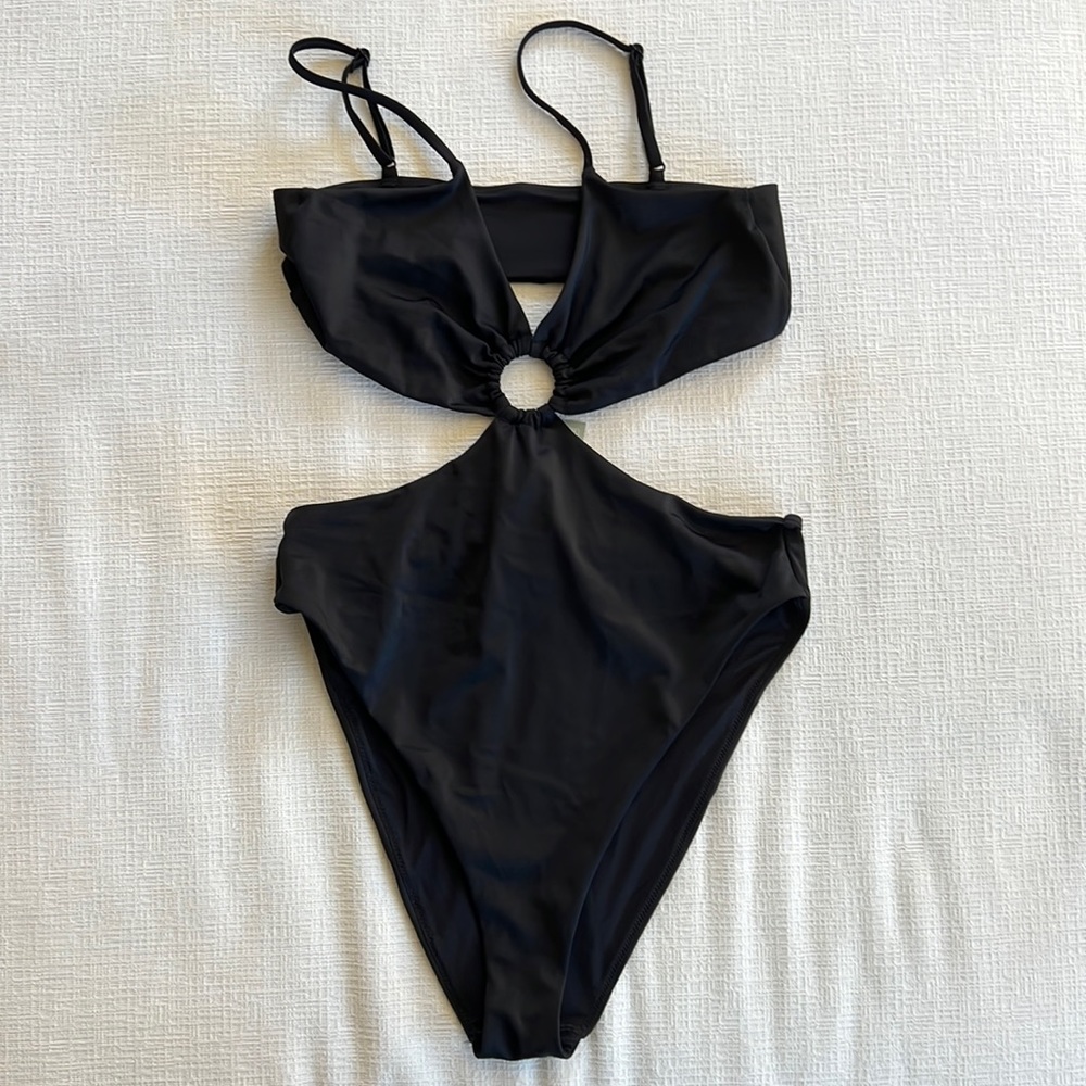 NWT H&M Cut-Out One Piece Bathing Suit